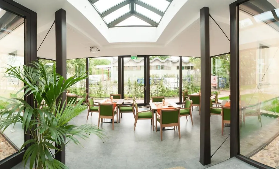 Hotel am Großen Waisenhaus-1