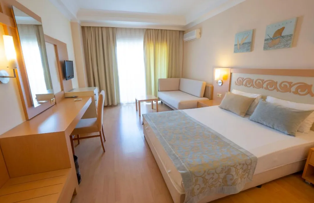 Titan Select Hotel Ultra All Inclusive-1