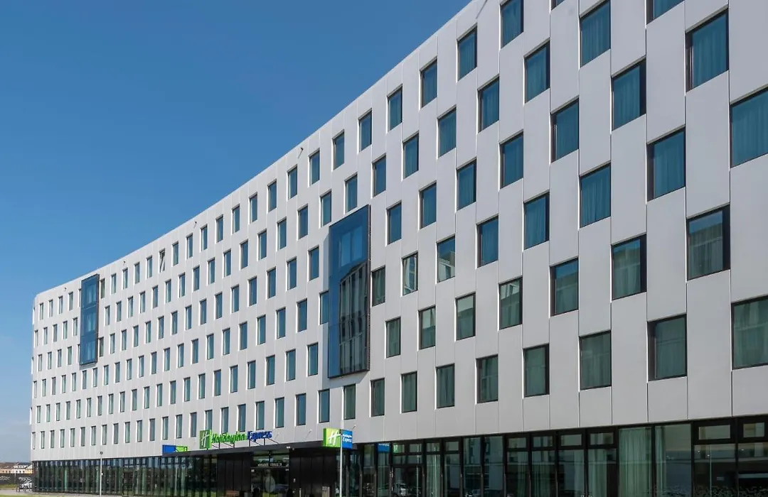 Holiday Inn Express Düsseldorf - Hauptbahnhof, an IHG Hotel-1