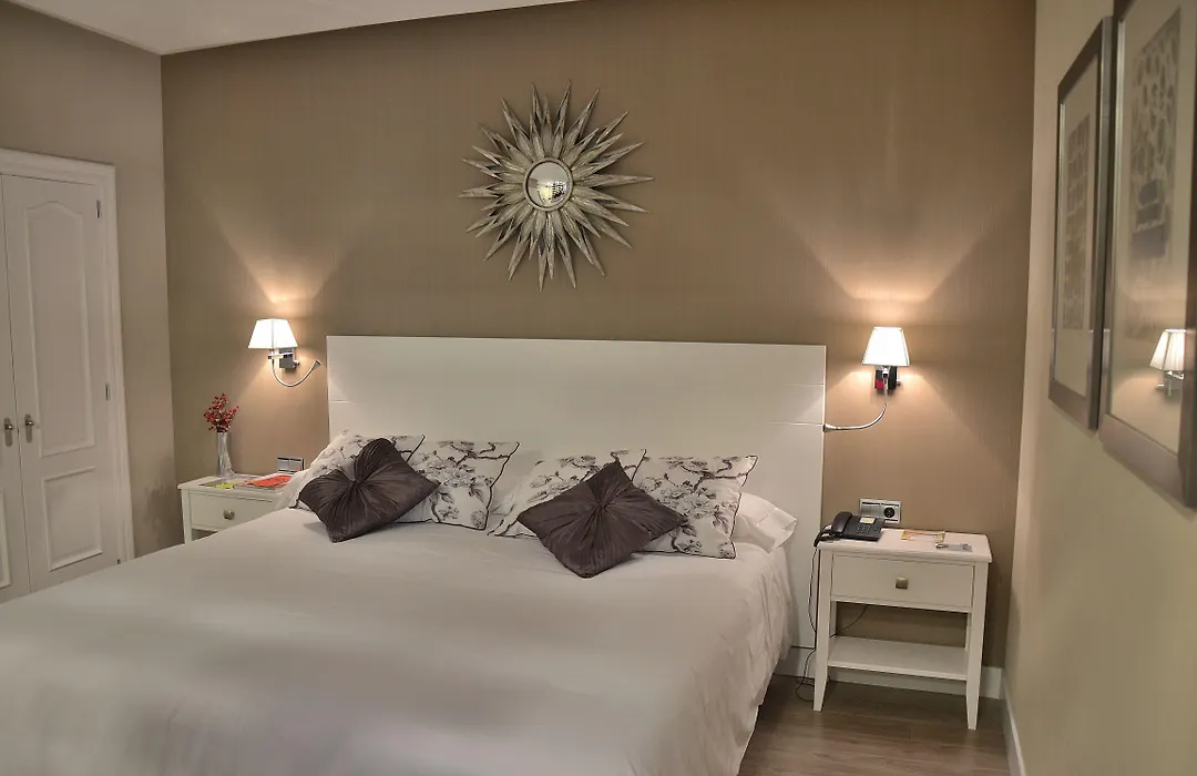 Hotel Carlton-1