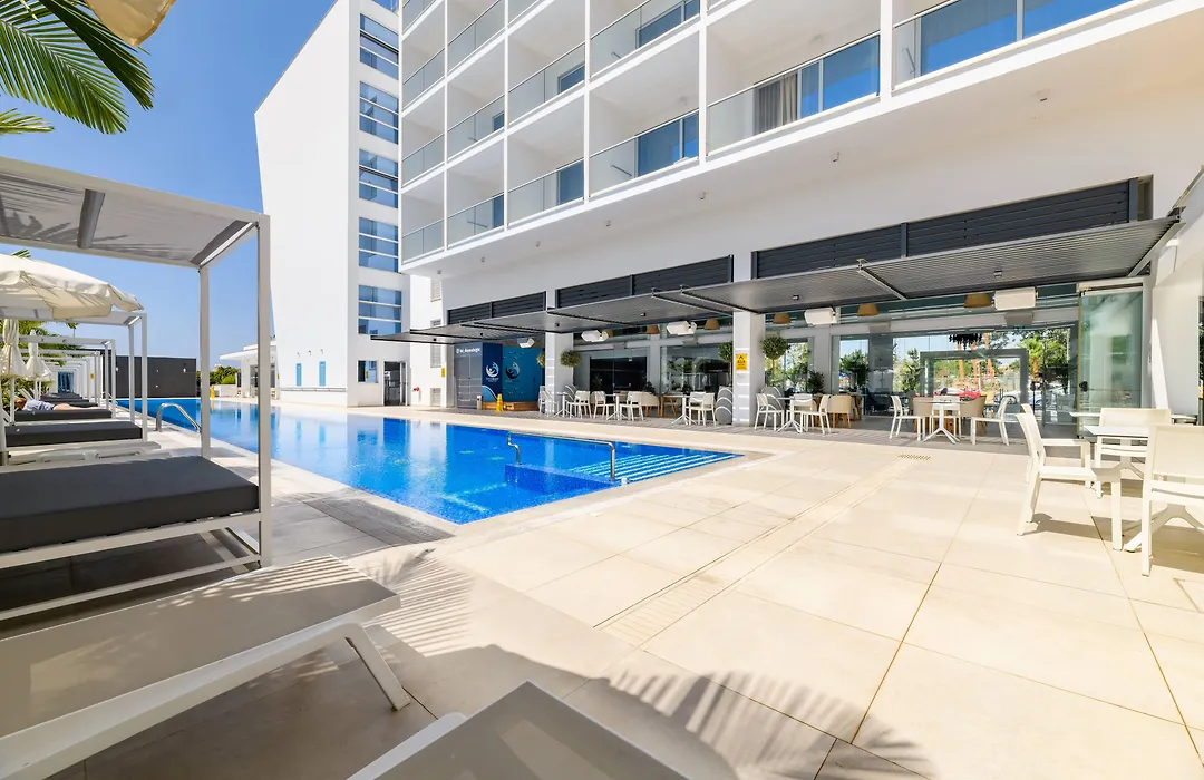 Seasons Hotel (Adults Only)-1
