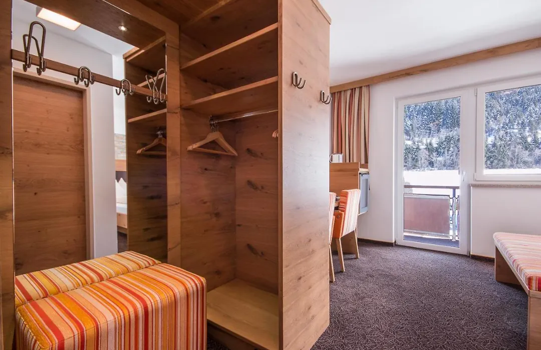 Hotel Alpenwelt Superior-1