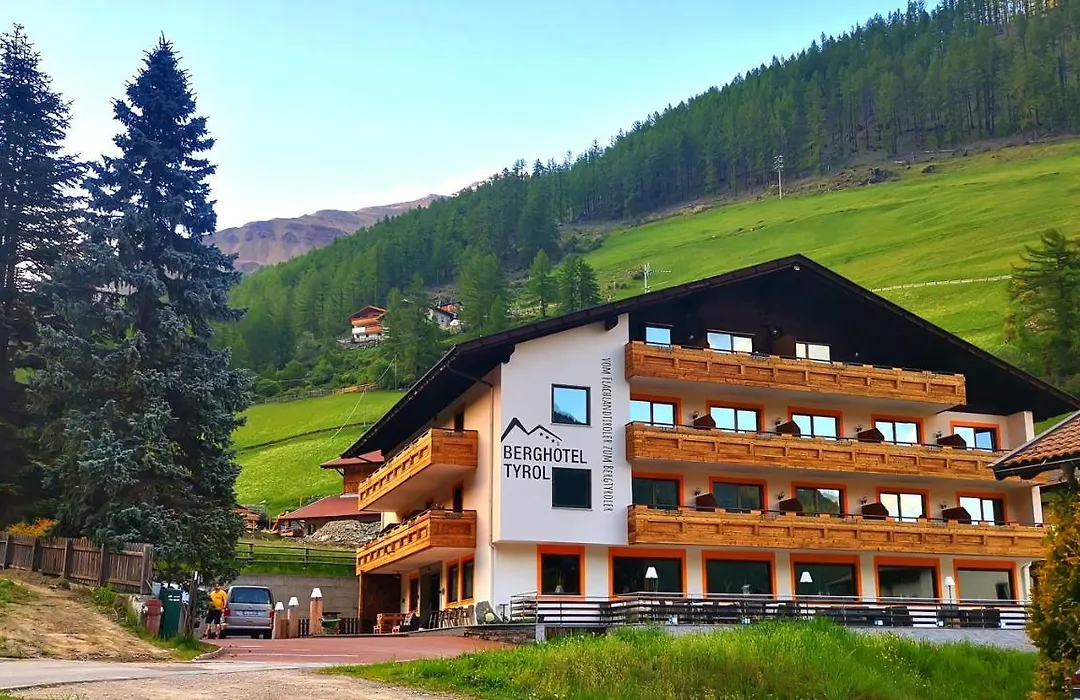 Berghotel Tyrol-1