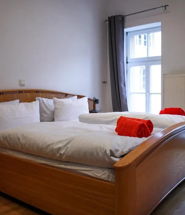 Domhotel-1