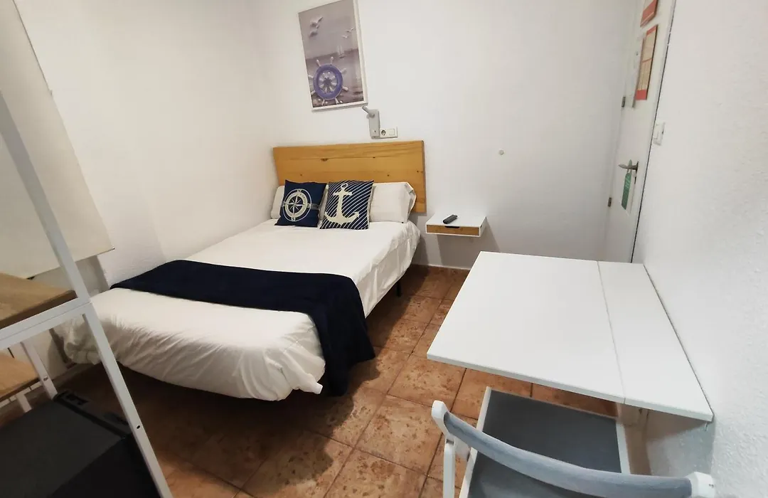 Hostal Lucy-1
