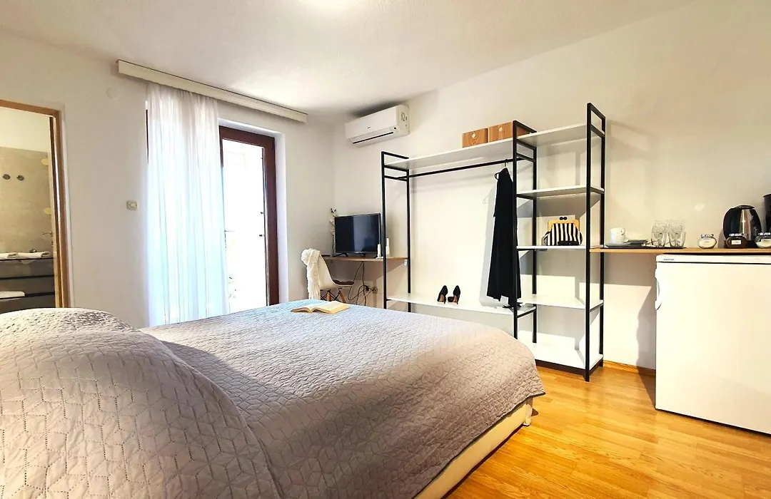 Apartments Villa Tre Marie-1