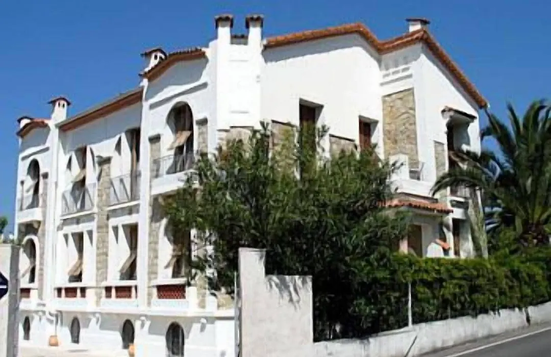 Hotel Pierre Loti-1