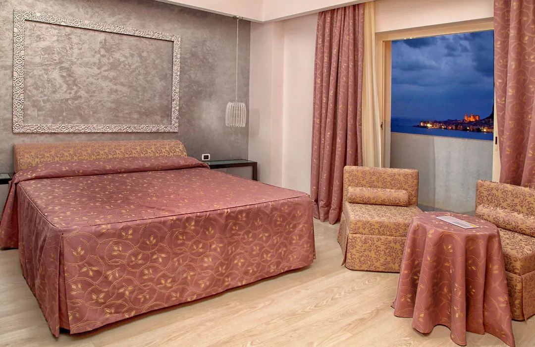 Hotel Santa Lucia Le Sabbie D'Oro-1