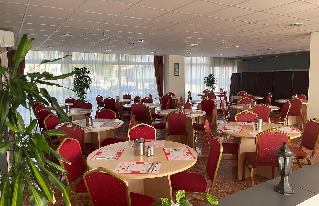 Canada Hotel Budapest-1