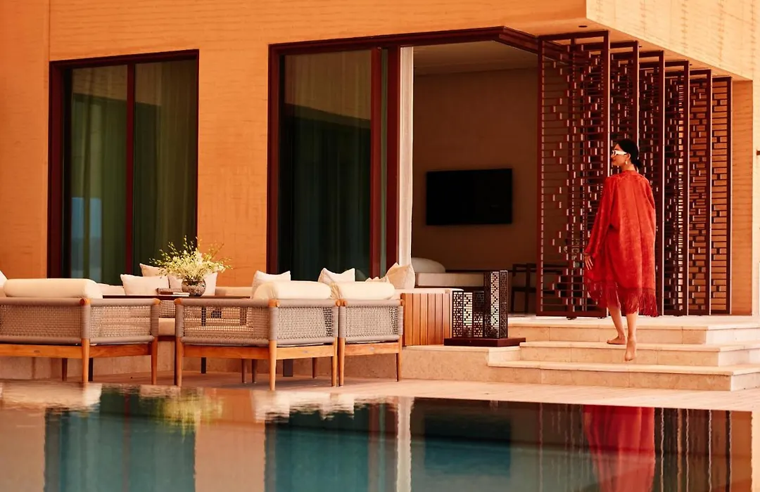 Banyan Tree Alula-1