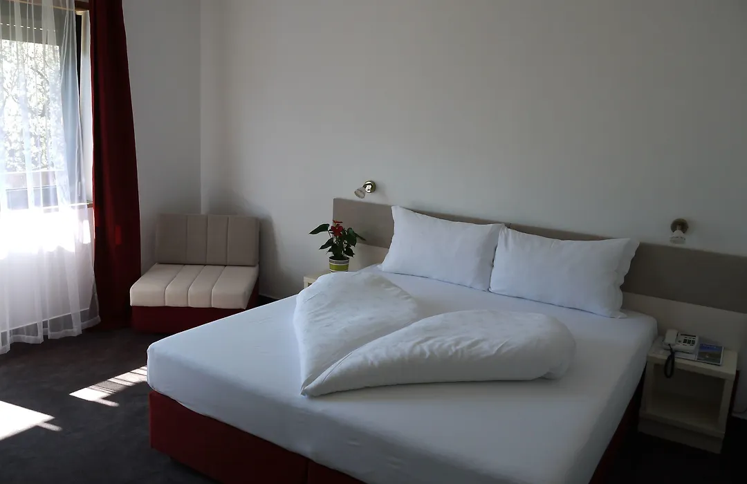 Hotel Schoenblick-1