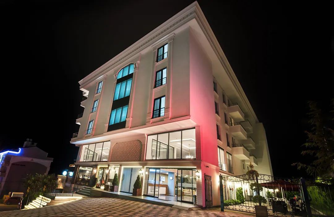 White House Hotel-1
