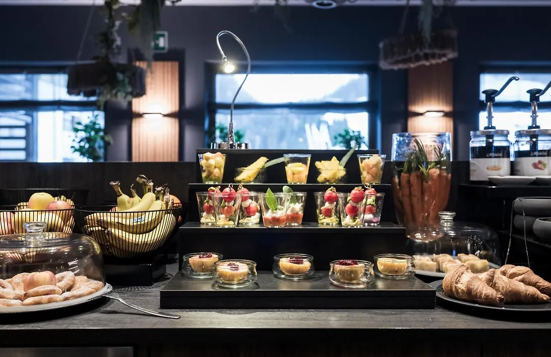 Alpstay - Smart Hotel Saslong-1