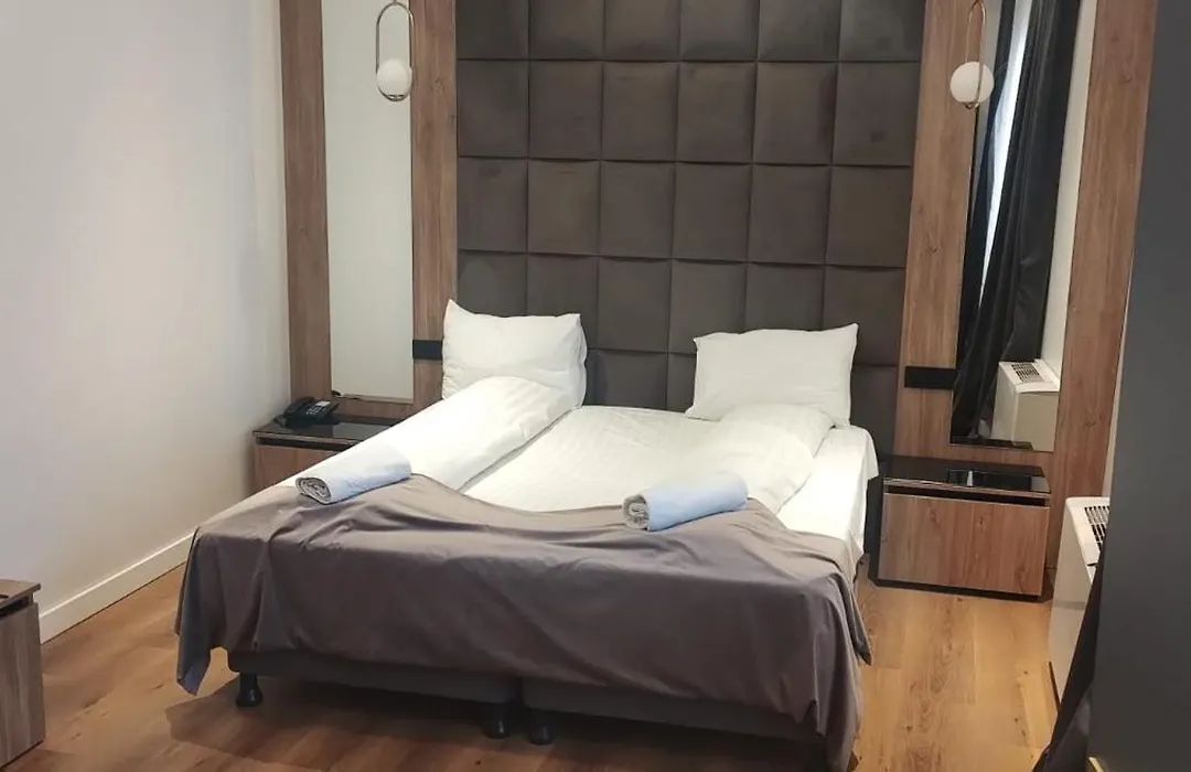 Hotel Dana 2-1