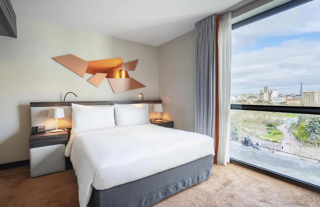 Doubletree By Hilton Paris Boulogne-1