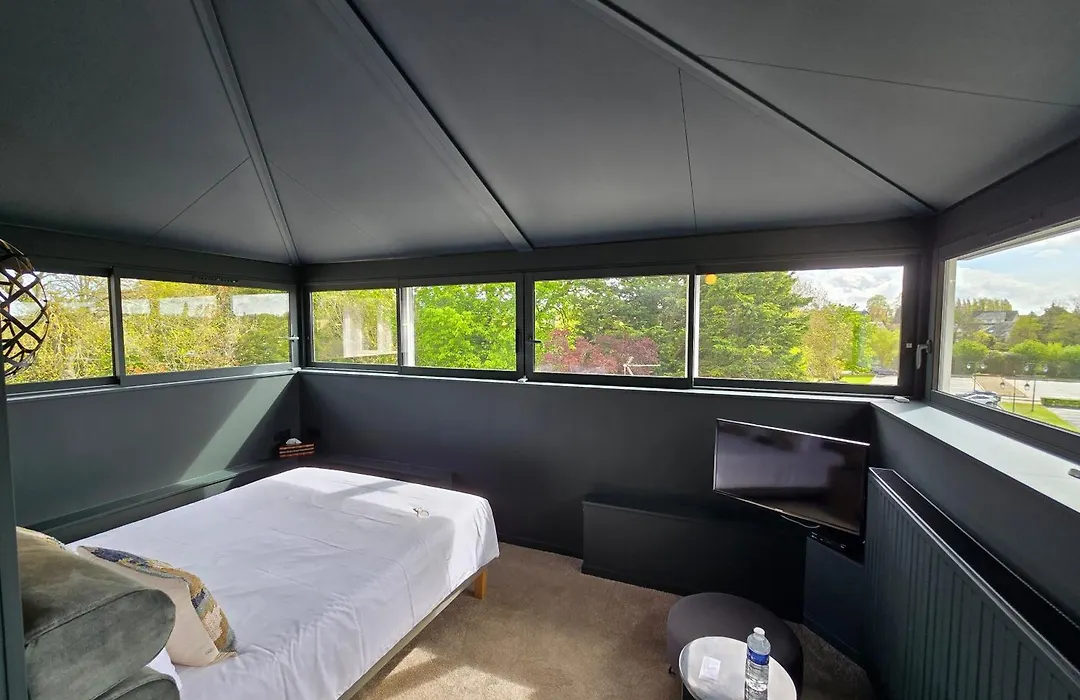 Le Castel Guesthouse-1