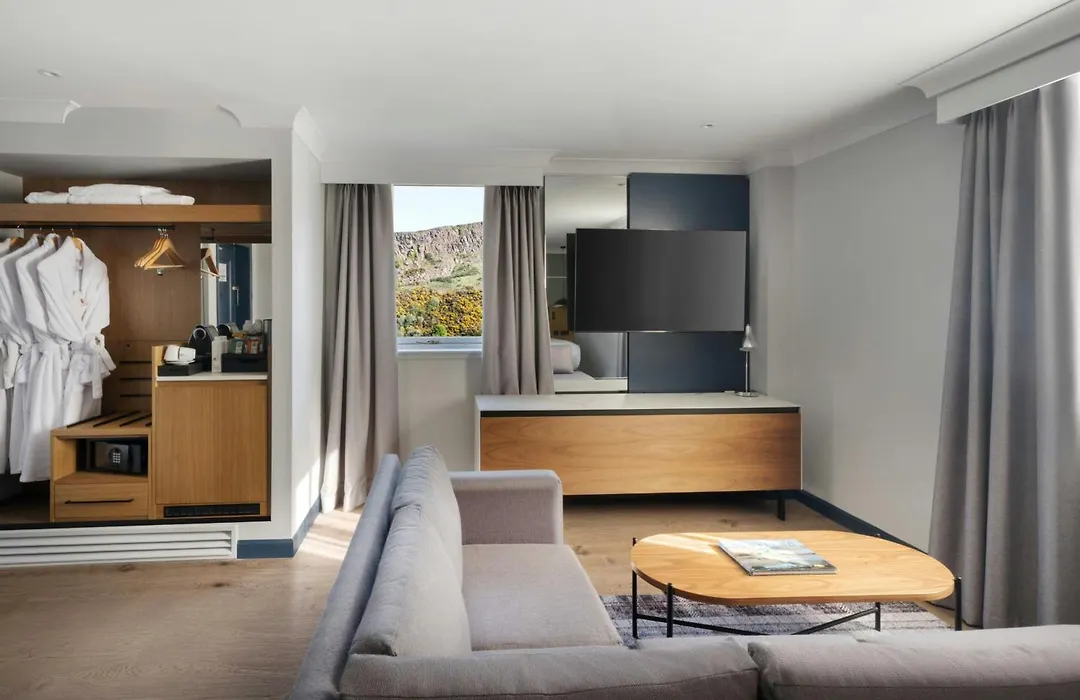 Edinburgh Marriott Hotel Holyrood-1