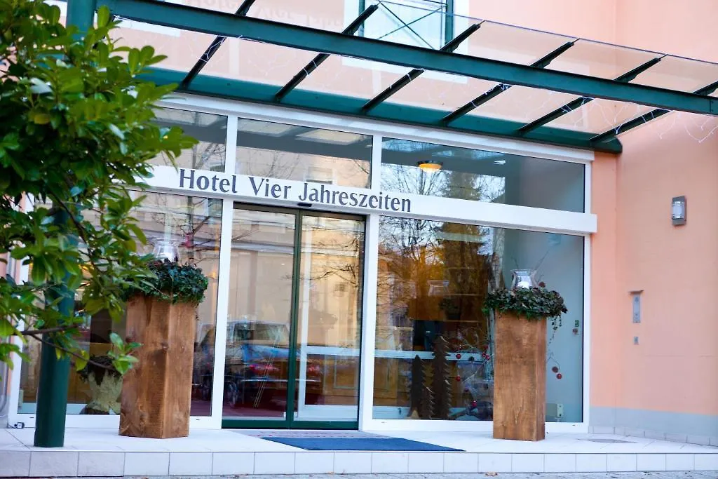 Hotel Vier Jahreszeiten-1