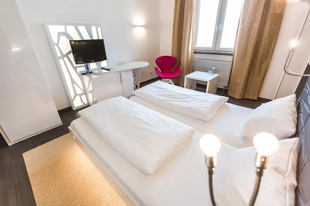 Hotel Sinsheim-1