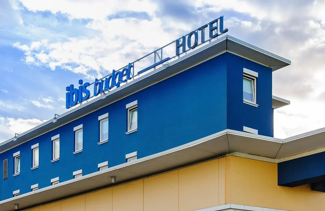 Ibis Budget Salzburg Airport-1