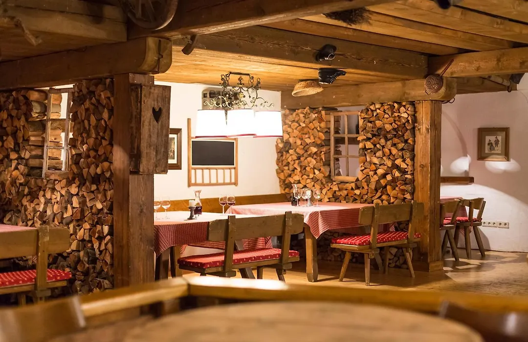 Hotel Alpenhof-1