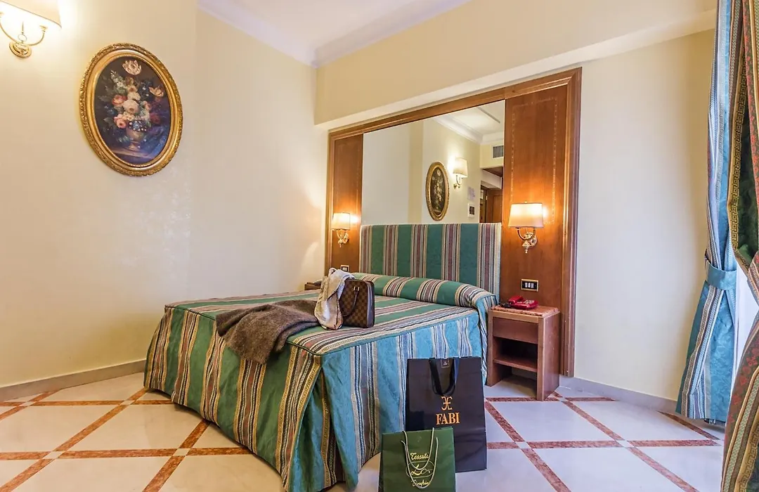 Raeli Hotel Noto-1