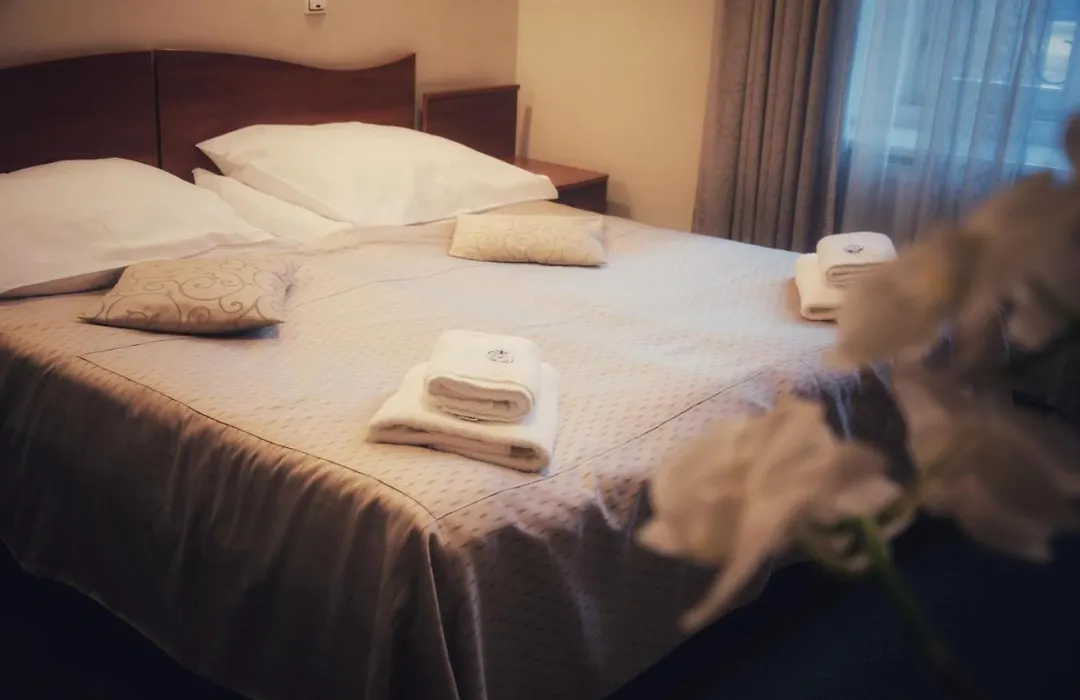 Hotel Fortuna-1