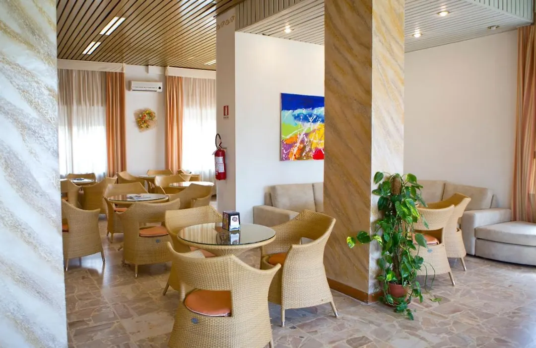 Hotel Kristall-1