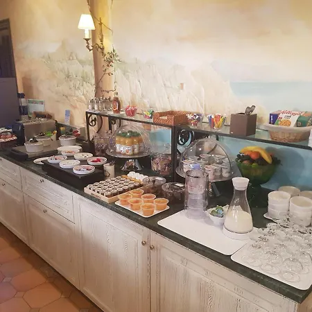 Hotel De Charme Brise Marine-3