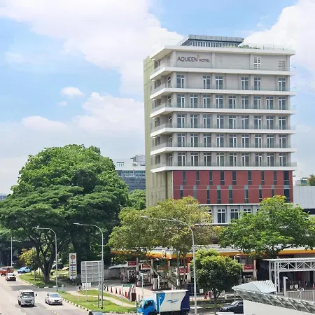 Aqueen Hotel Paya Lebar-3