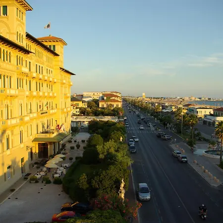 Grand Hotel Royal-3