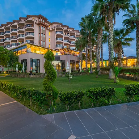Justiniano Park Conti-2