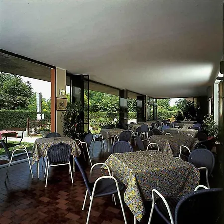 Residence Miralago Rooms & Apartments-2