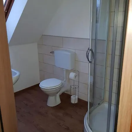 Monteurzimmer und Pension - Ampfurth-3