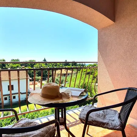 Apartments Villa Tre Marie-3