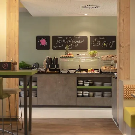 Holiday Inn - The Niu, Mill Cologne Muelheim, An Ihg Hotel-3