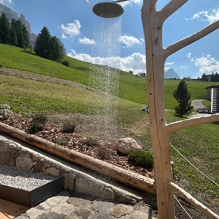 Plang Farmhouse-3