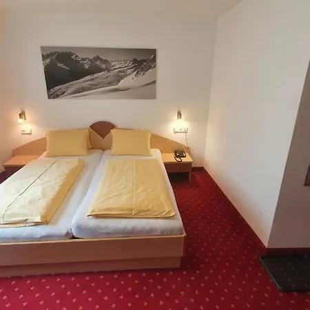 Hotel Garni Dorfblick-2
