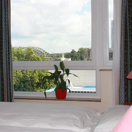 Hotel Roemerhafen-2
