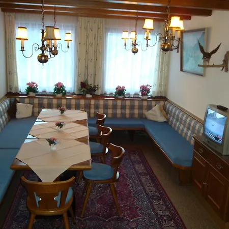 Hotel Garni Val-Sinestra-2