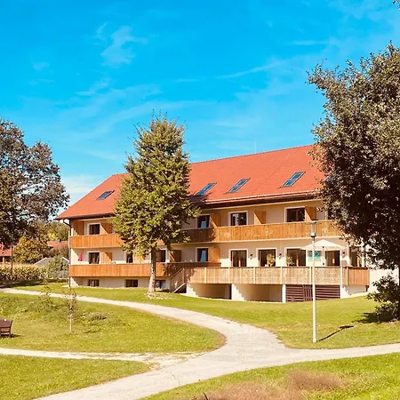Chalet An der Brunnader-Ihr perfekter Rückzugsort in der Bayerischen Toskana-Überwiegend mit Klima-3Geh-Min zur Therme-3