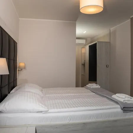 Hotel Grunt-2