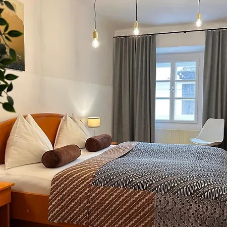 Hotel Krone 1512-3