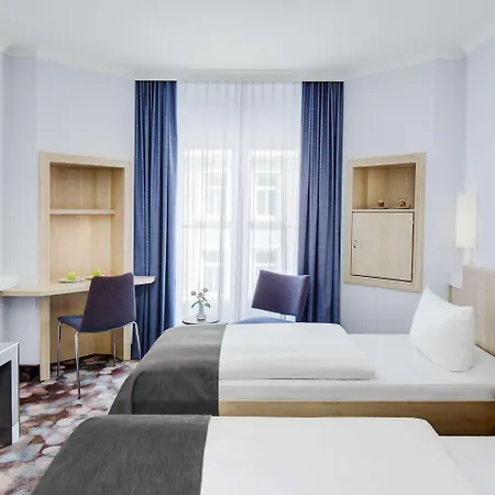 IntercityHotel Hamburg Altona-2