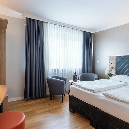 Hotel Rieker Stuttgart Hauptbahnhof-3
