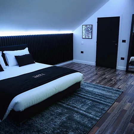 Dark Boutique Hotel-3