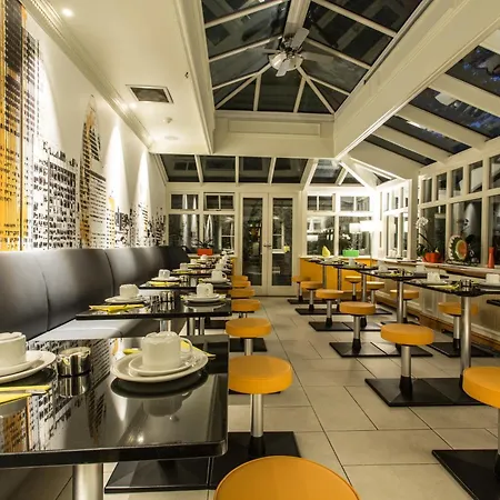 Henley House Hotel-3