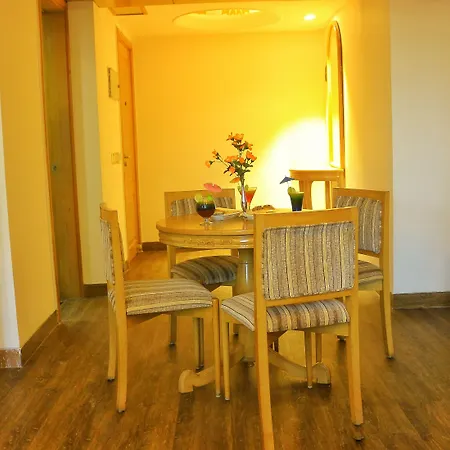 Dee Marks Airport Hotel & Resorts-3