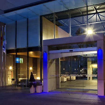 Holiday Inn Express Barcelona City 22@ By Ihg-3