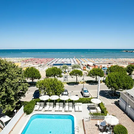 Hotel Promenade Universale-3